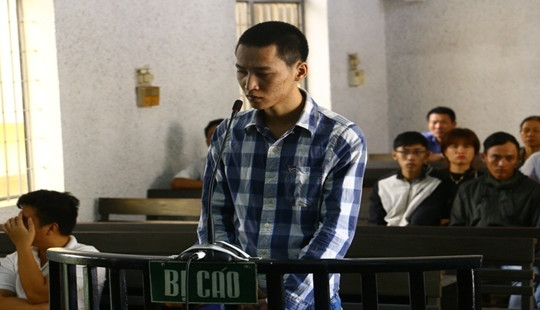 Bị đánh vì không cho mượn tiền, dùng dao đâm chết người