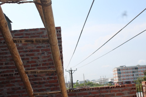 Thanh Hóa: Đường điện xuống cấp đe dọa tính mạng người dân