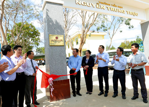 EVN chi hàng chục tỷ đồng xây trường học rồi tính vào giá điện