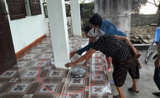 Một gia đình phải sơ tán vì thềm nhà nóng lên bất thường