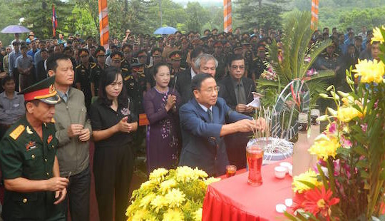 Hà Tĩnh: An táng 12 hài cốt liệt sĩ hy sinh tại Lào