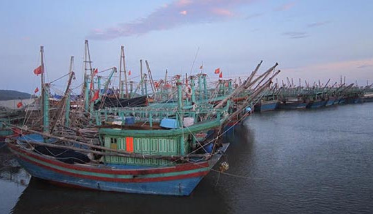 Ngư dân cứu giúp thành công một tàu cá bị nạn trên biển