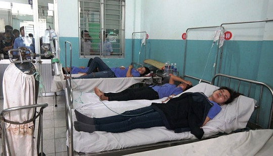 TP.HCM: Vụ 67 công nhân nhập viện ngất xỉu do... hồi hộp?