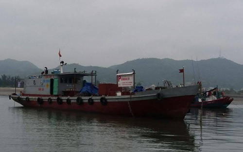 Huyện Vân Đồn (Quảng Ninh): Những “chợ ” xăng dầu “5 không” trên biển (kỳ 1)