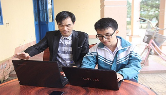Chàng trai cánh tay robot tiết lộ bí quyết “giật” giải cao