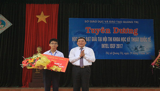 Tuyên dương nam sinh đạt giải Ba cuộc thi Intel ISEF 2017 tại Mỹ