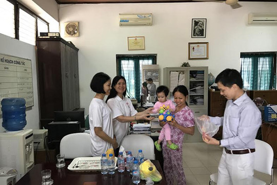 Vui Tết thiếu nhi ở làng trẻ SOS Hà Nội
