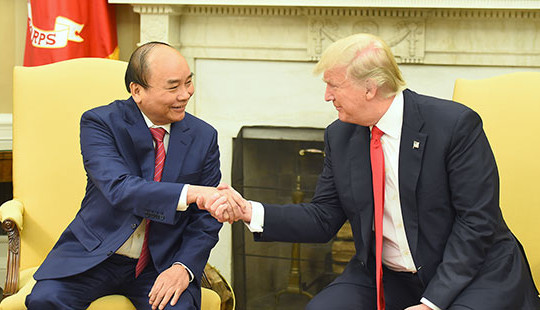 Thủ tướng Nguyễn Xuân Phúc hội đàm với Tổng thống Donald Trump