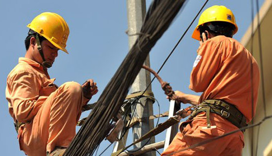 Bộ Công Thương khẳng định chưa xem xét tăng giá điện