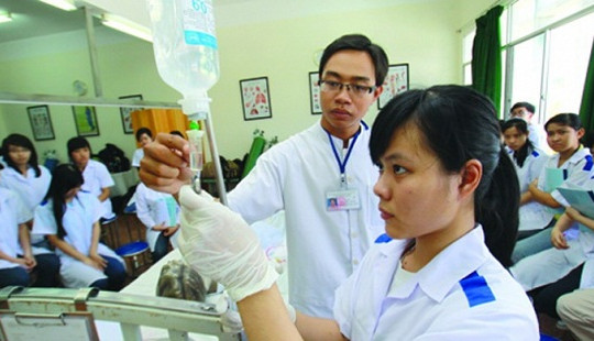 Bộ GD&ĐT yêu cầu trường ĐH Y Khoa Phạm Ngọc Thạch thực hiện tuyển sinh toàn quốc