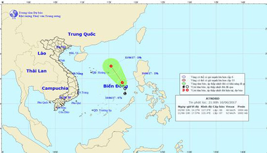 Áp thấp nhiệt đới hình thành trên Biển Đông gây gió mạnh cấp 6-7