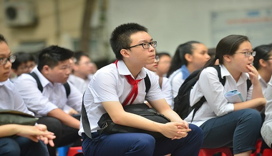 TP. HCM công bố điểm vào lớp 10: Trường THPT chuyên Lê Hồng Phong có điểm chuẩn cao nhất