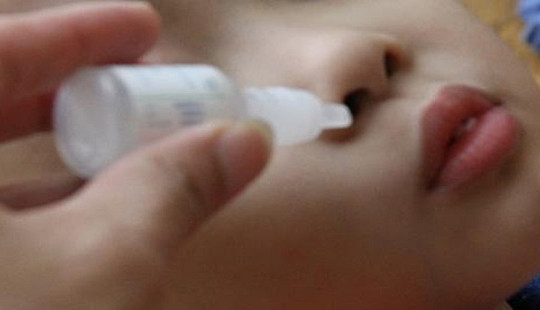 Cảnh báo phản ứng nặng liên quan đến nước muối sinh lý