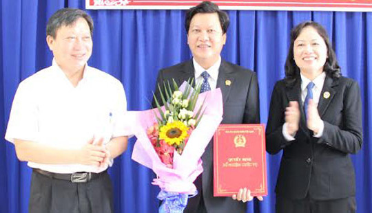 TAND Tp Hồ Chí Minh: Bổ nhiệm Chánh án 2 huyện Cần Giờ và Củ Chi