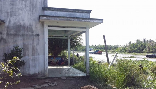 Bến Lức (Long An): Dân khóc ròng vì nhà nứt toàn bộ nhưng chỉ được bồi thường… một phần