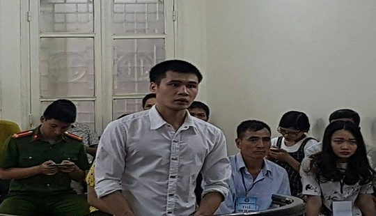 Tình yêu mù quáng, dẫn lối vào tù