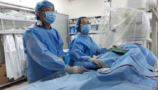 Cụ bà 76 tuổi bị lỗi nhịp tim hiếm gặp