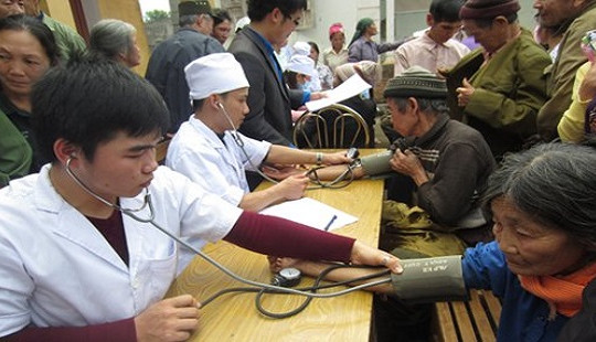 Đưa bác sĩ trẻ về huyện nghèo: Nâng chất lượng y tế vùng sâu, vùng xa