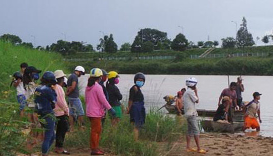 Kon Tum: Tìm thấy thi thể người cha trong vụ lật thuyền
