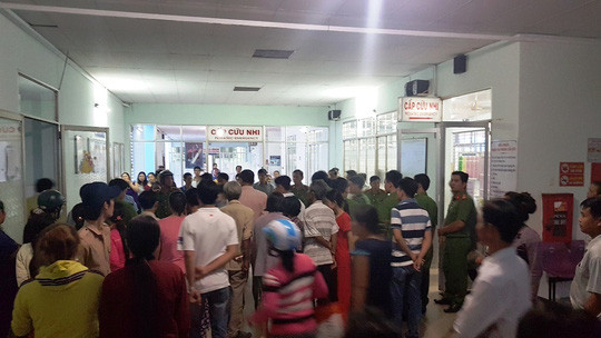 Tiền Giang: Một bệnh nhi tử vong, người thân kéo đến bệnh viện la hét