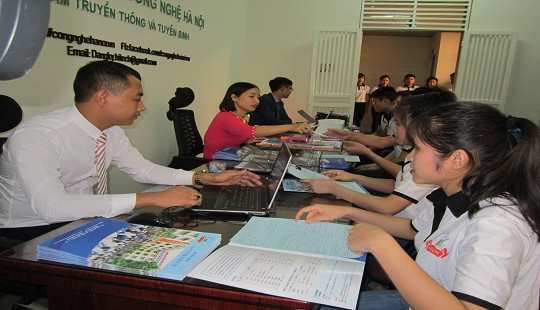 Nhiều trường cao đẳng cam kết chất lượng đào tạo cũng như việc làm nhưng vẫn lo vắng sinh viên