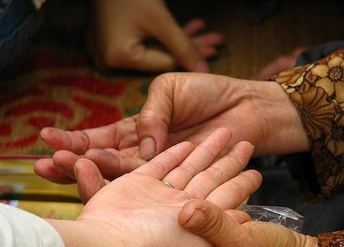 Hệ lụy khôn lường sau những tin đồn ma quái và niềm tin mù quáng