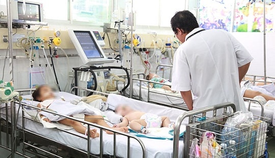 Trẻ bị viêm não Nhật Bản tăng mạnh do không tiêm vắc xin