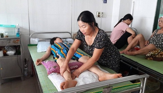Kết luận vụ cô giáo ở Hà Giang liệt nửa người sau tiêm