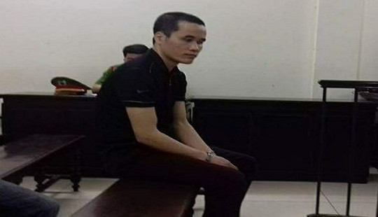 Người phụ nữ mất chân vì sự bất cẩn của lái xe