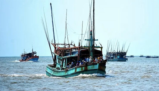 Cà Mau: 5 ngư dân gặp nạn trên biển được cứu hộ thành công