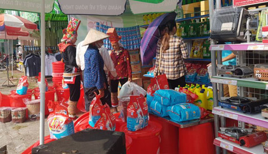 Ngành hàng tiêu dùng nhanh ở nông thôn tăng trưởng mạnh