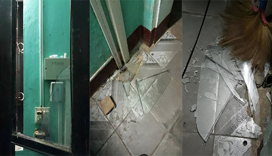 Côn đồ khống chế nhân viên gác chắn, đập phá tài sản