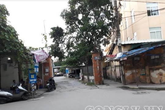 Quận Ba Đình - Hà Nội: Phát hiện bãi xe trái phép trên hàng nghìn m2 đất “vàng”