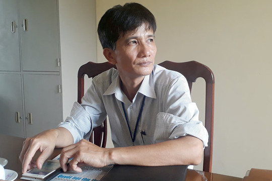 Phó chủ tịch xã phê bình cả nhà cô gái trong sơ yếu lý lịch: 'Tôi sai rồi'