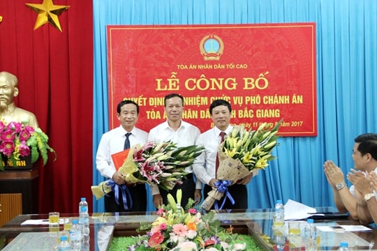 Công bố và trao quyết định bổ nhiệm Phó Chánh án TAND tỉnh Bắc Giang