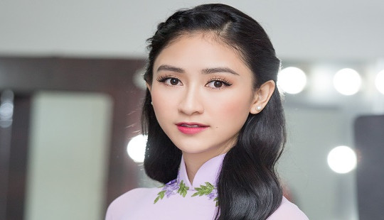 Á hậu Hà Thu: “Thi hát Bolero là thách thức lớn trong cuộc đời”