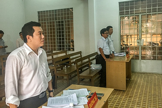Vụ nguyên Phó GĐ trung tâm phát triển quỹ đất kiện Sở TNMT tỉnh Tây Ninh: Bất thường trong quyết định buộc thôi việc