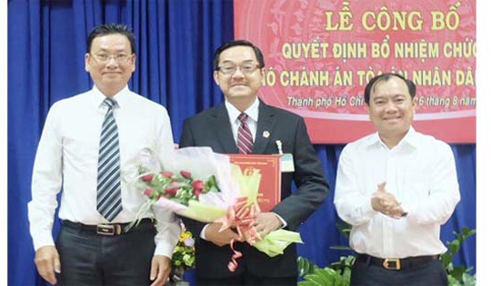 TAND Tp Hồ Chí Minh bổ nhiệm lãnh đạo TAND cấp huyện