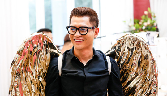 Giải mã vị giám khảo khó tính nhất của Vietnam's Next Top Model 2017