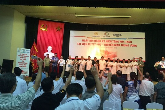 Gần 500 y bác sĩ đăng ký hiến mô, tạng sau khi qua đời