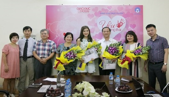 "Yêu thông thái" là tự biết bảo vệ sức khỏe của bạn và đối phương