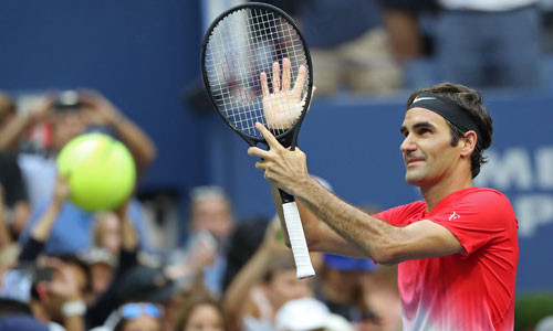 Federer lại phải đánh năm set để đi tiếp ở Mỹ Mở rộng
