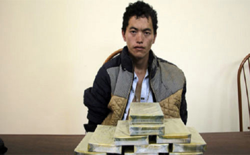 Mua 10 bánh heroin mang về Điện Biên tiêu thụ