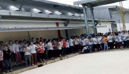 Gần 6.000 công nhân đình công đòi quyền lợi