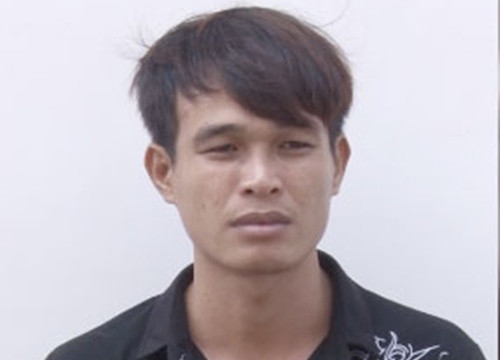 Xin đi nhờ xe, nửa đường hiếp dâm phụ nữ hàng xóm