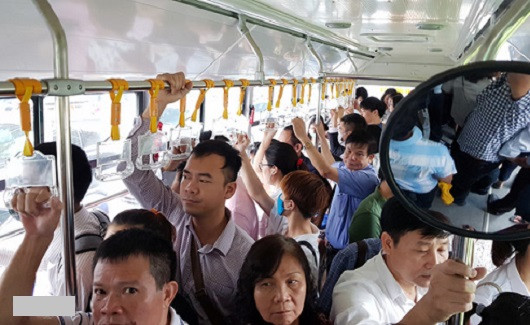 Buýt nhanh Hà Nội phục vụ 13.000 khách mỗi ngày