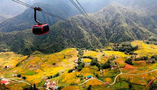 Ngất ngây vẻ đẹp thung lũng Mường Hoa mùa lúa chín nhìn từ cáp treo