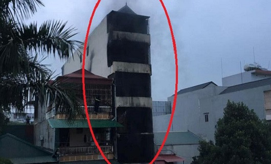 Hà Nội: Tiếng kêu cứu tuyệt vọng qua điện thoại của 2 con gái trong căn nhà cháy