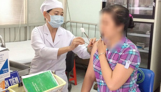 Tốn 600 tỷ mỗi năm phòng bệnh do chó, mèo cắn