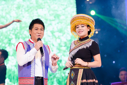Trọng Tấn - Anh Thơ có liều lĩnh khi làm show nhạc đỏ giữa thời bolero lên ngôi?
